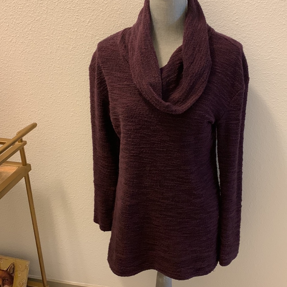 Gorgeous cowlneck